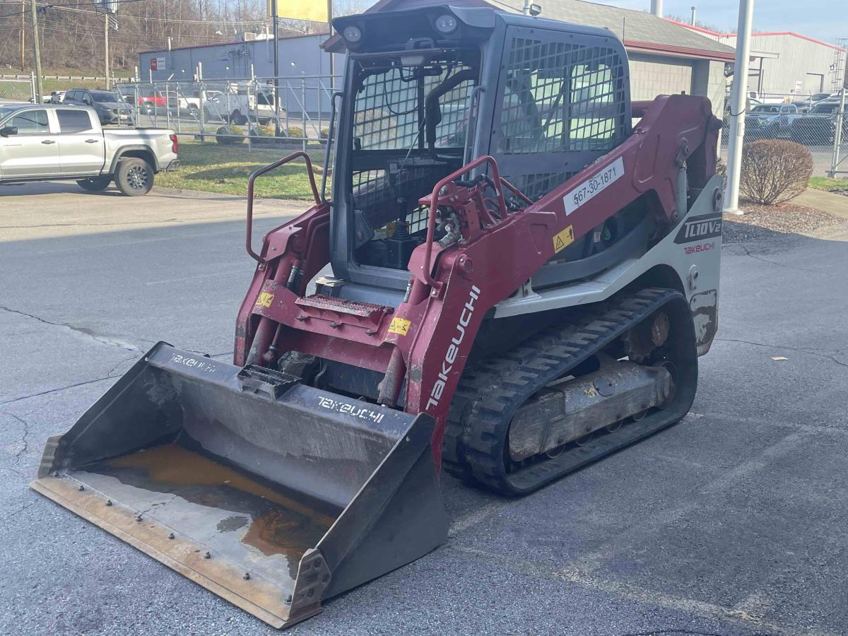 2019 Takeuchi TL10V2