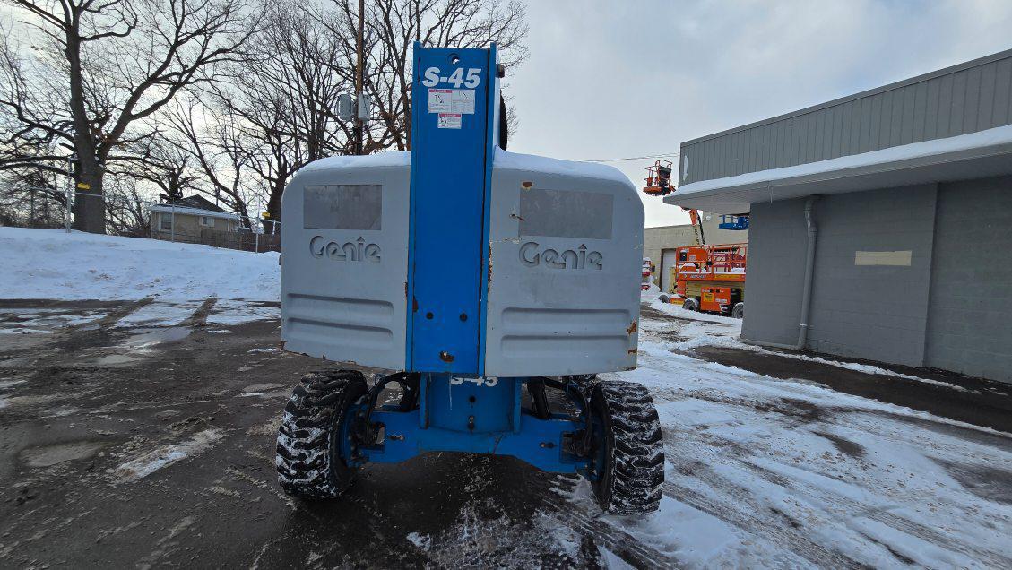 2017 Genie S-45