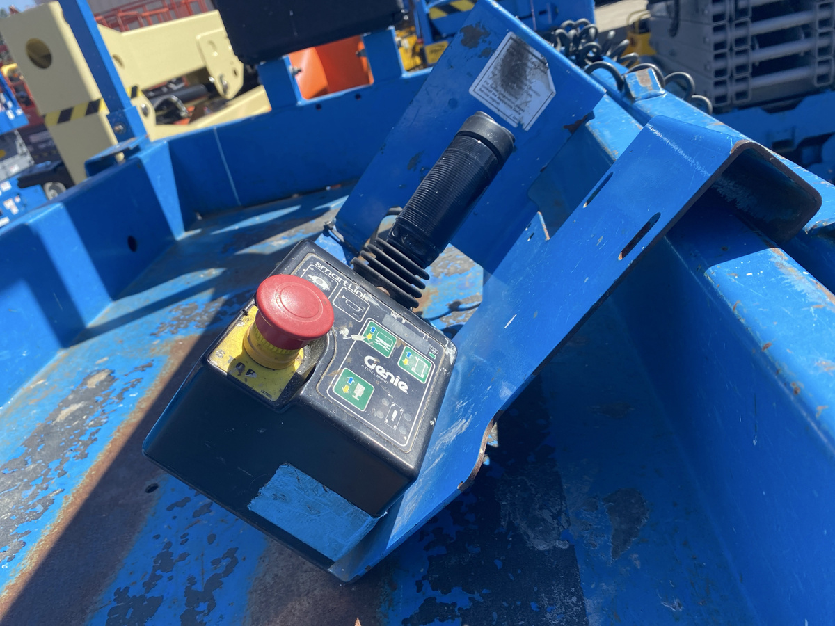 2018 Genie GS-3232-8