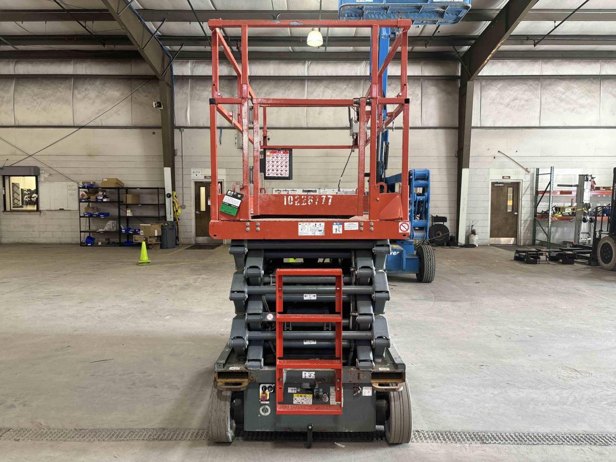 2017 Skyjack SJ4740