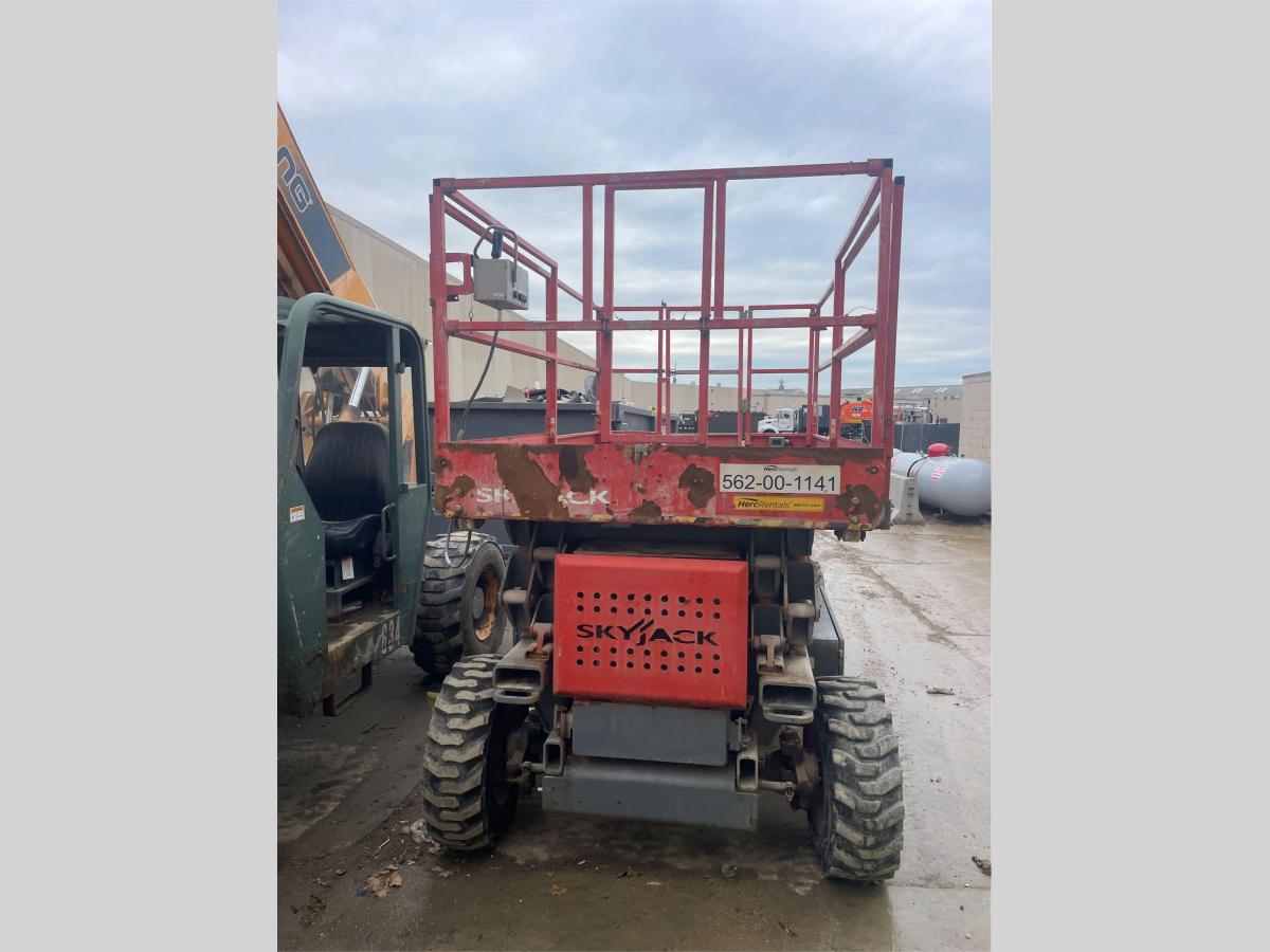 2015 Skyjack SJ-7127RT