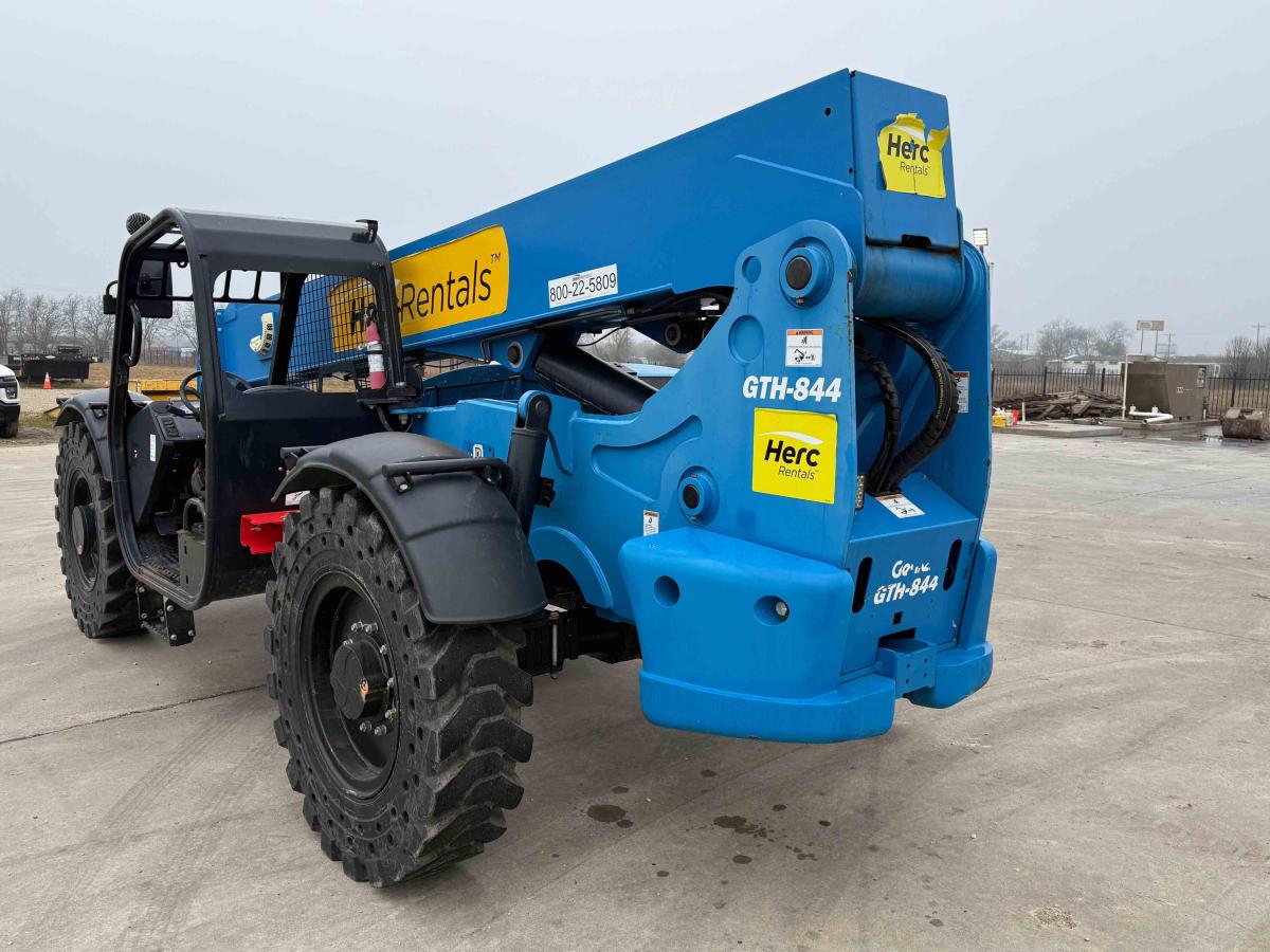 2018 Genie GTH 844