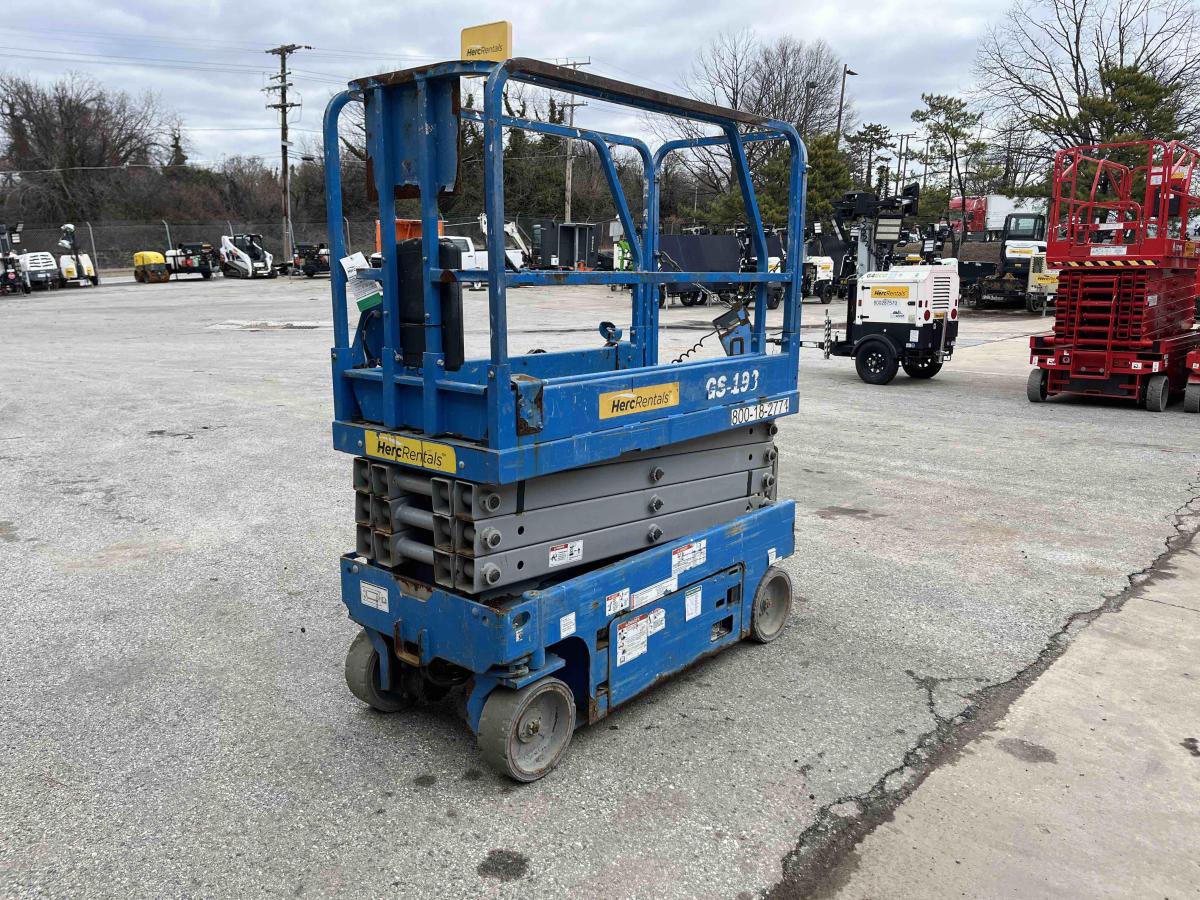 2017 Genie GS-1930