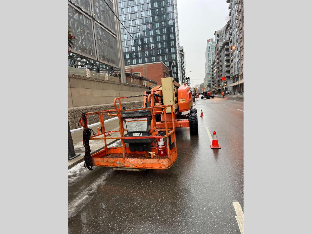 2015 JLG 450AJ-1