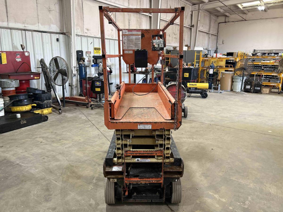 2018 JLG 1932R