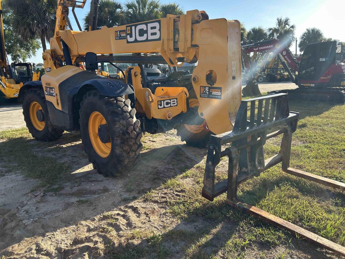 2018 JCB 509-42-3