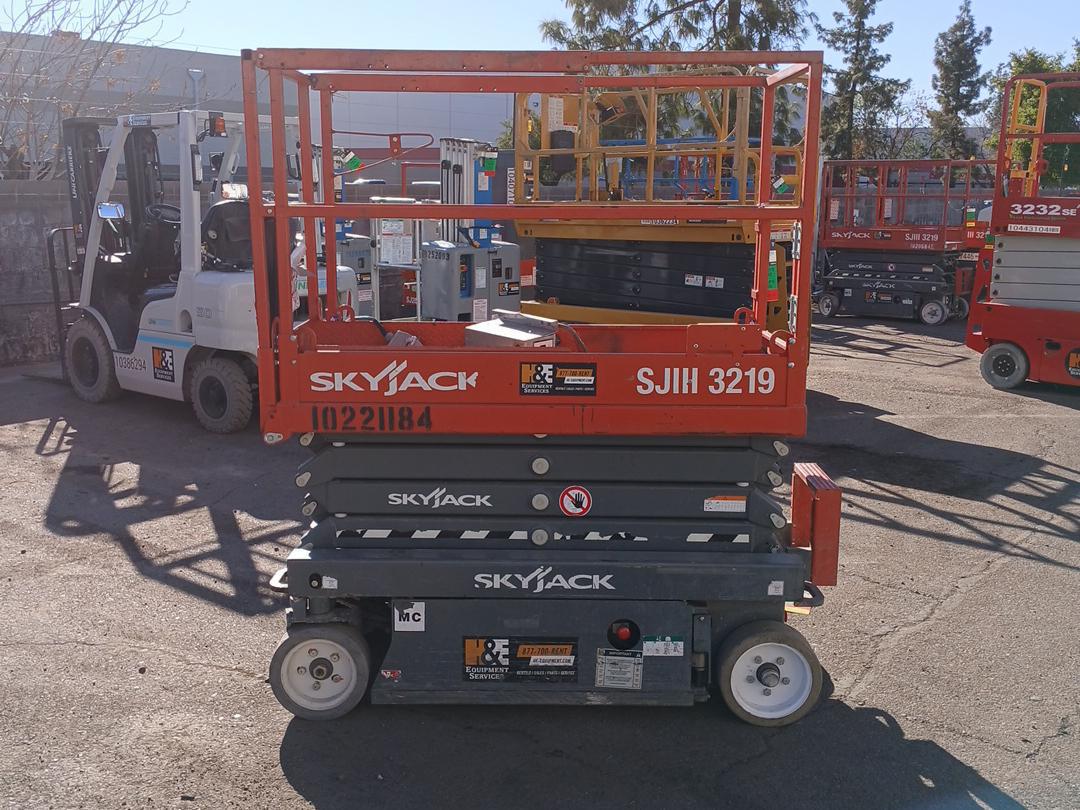 2017 Skyjack SJ3219