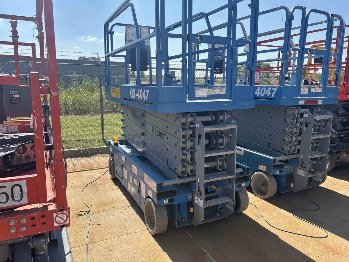 2017 Genie GS-4047-2