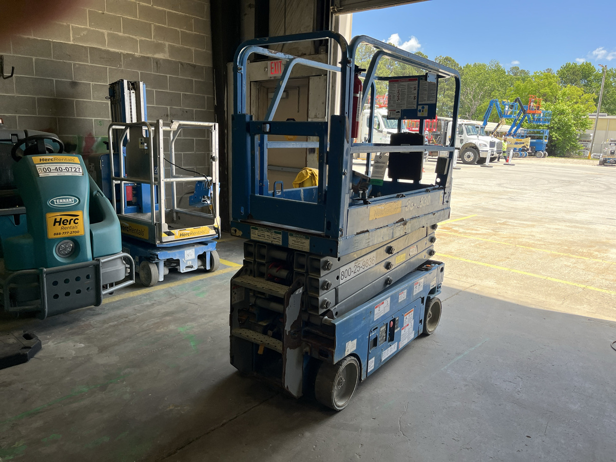 2019 Genie GS-1930-8