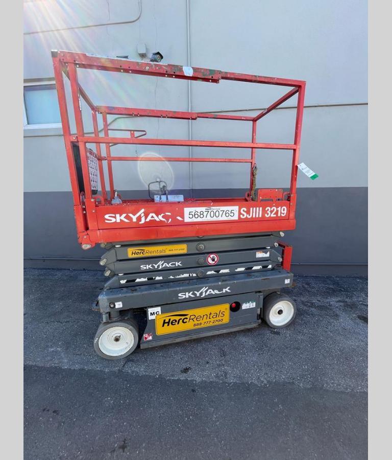 2017 Skyjack SJ3219