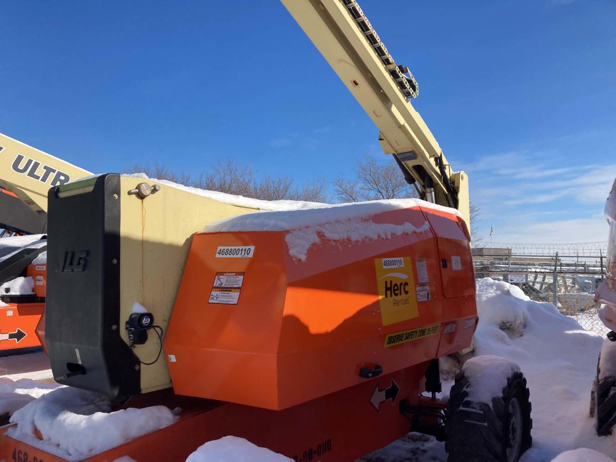 2013 JLG 800AJ