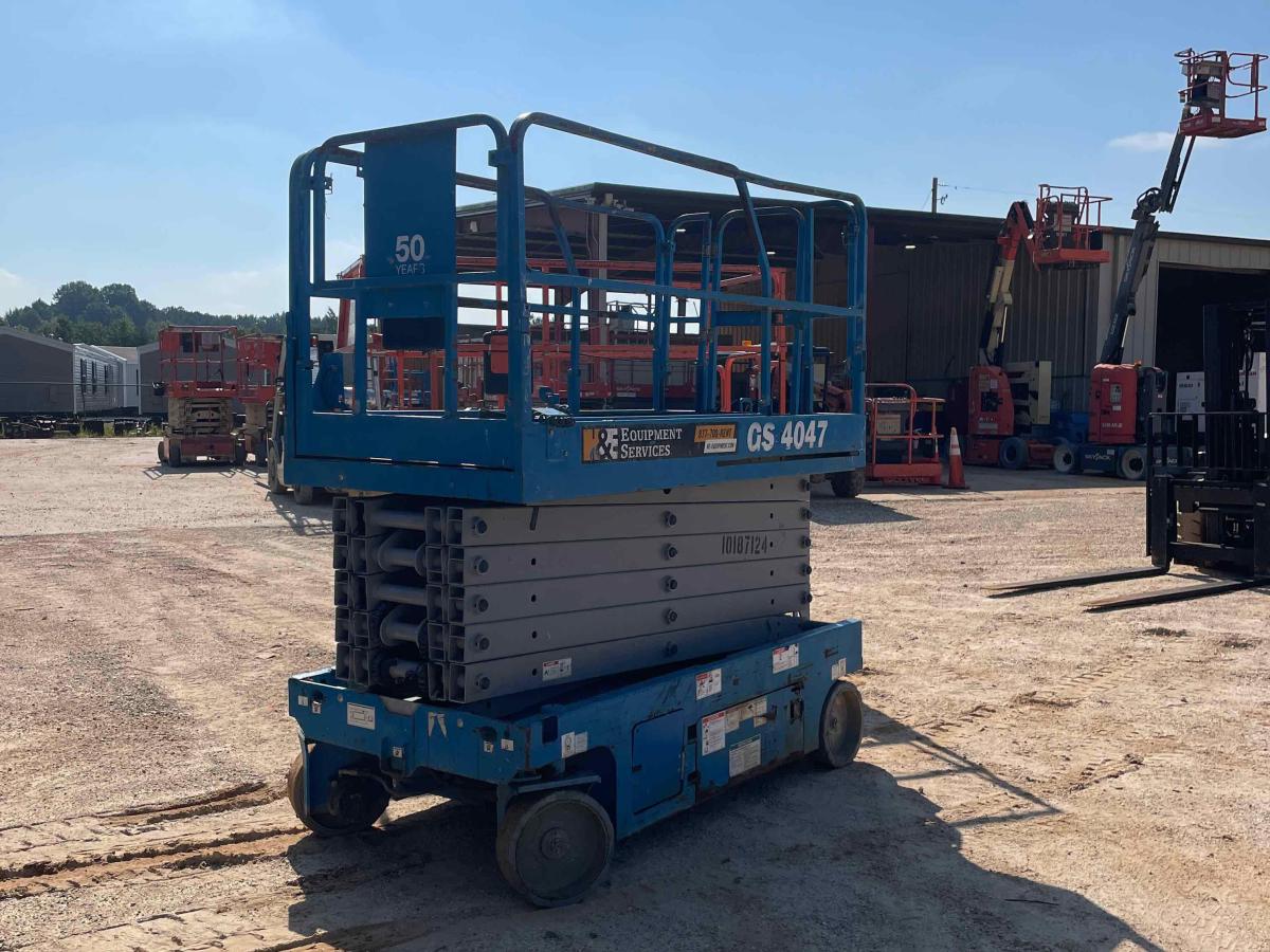 2016 Genie GS-4047