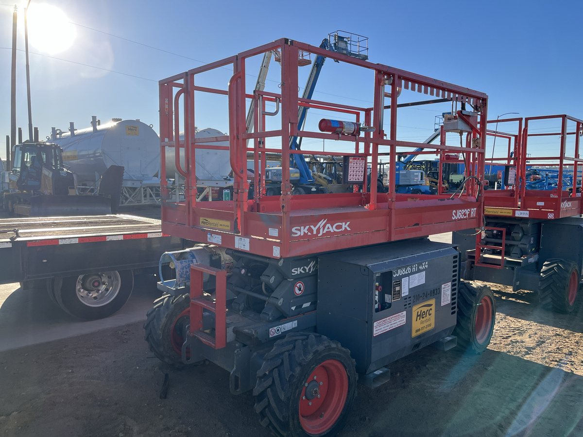 2018 Skyjack SJ-6826RT-3