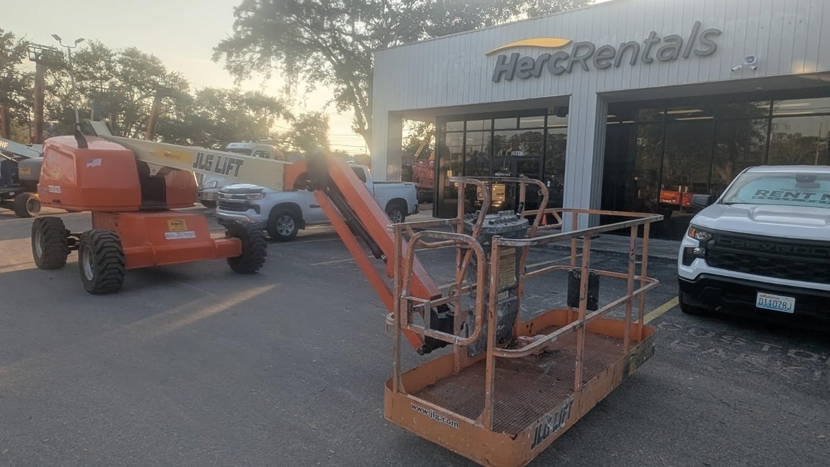2018 JLG 460SJ