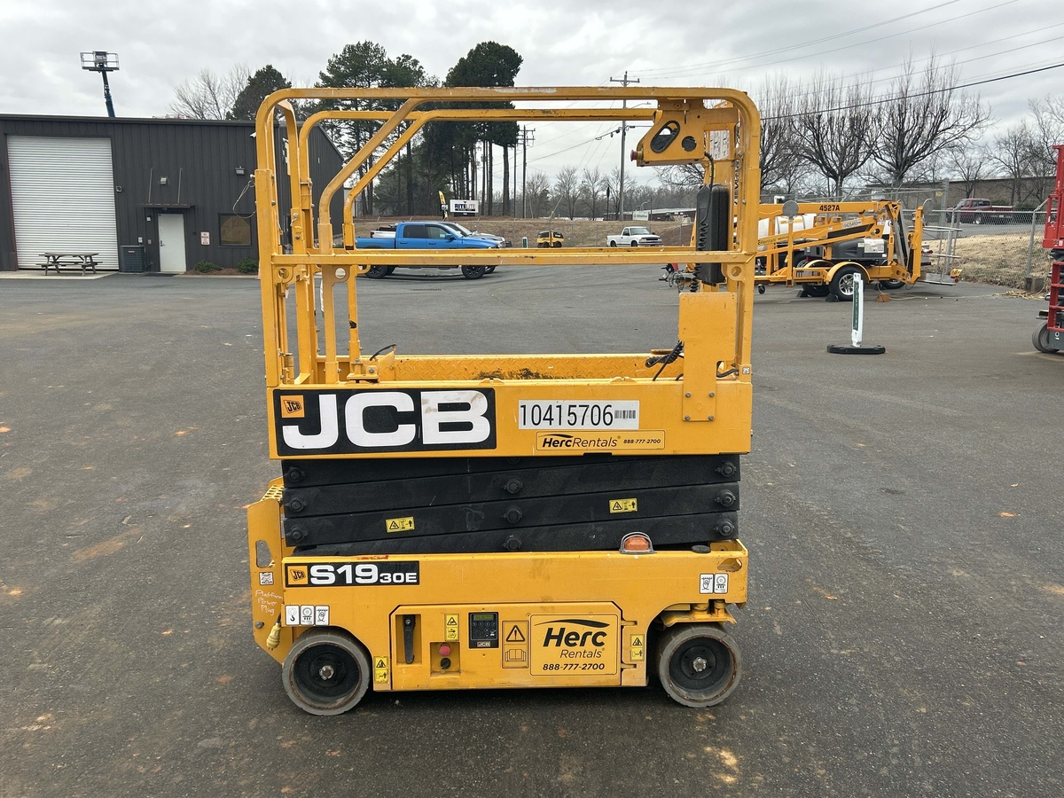 2023 JCB S1930E-1
