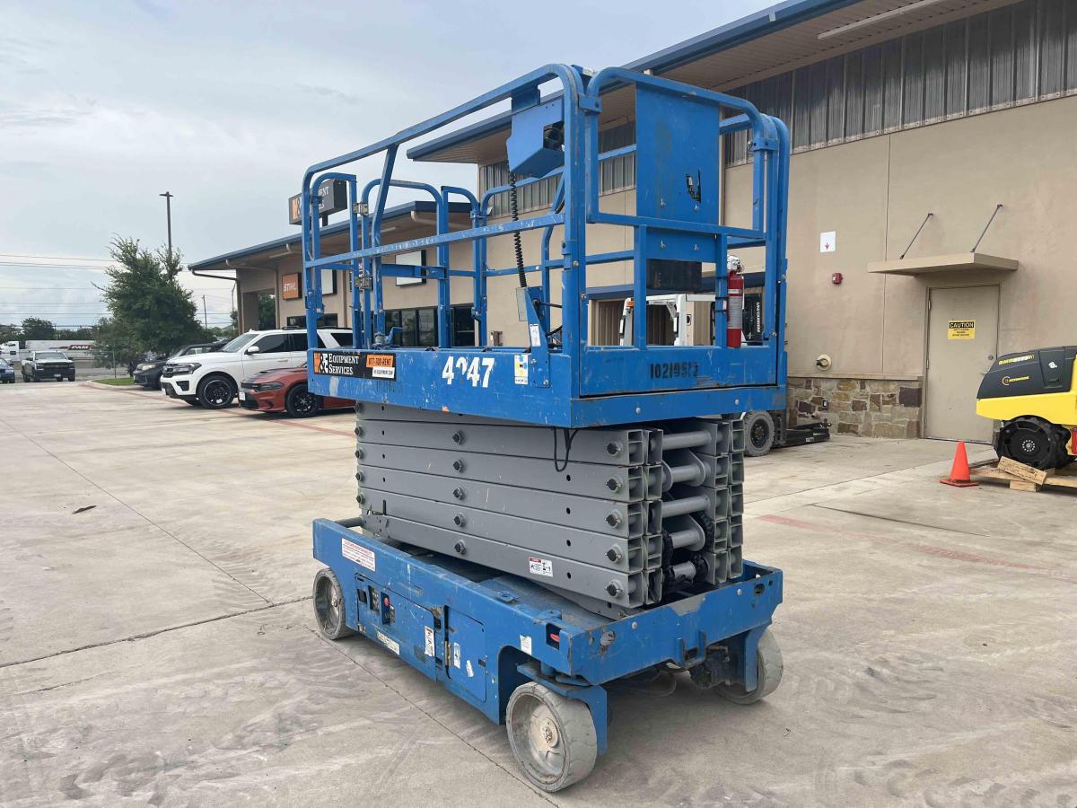 2017 Genie GS-4047-2
