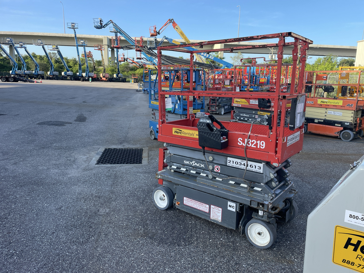 2021 Skyjack SJ3219-4