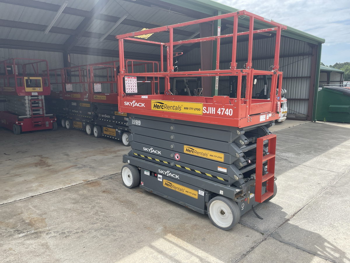 2019 Skyjack SJ4740-4