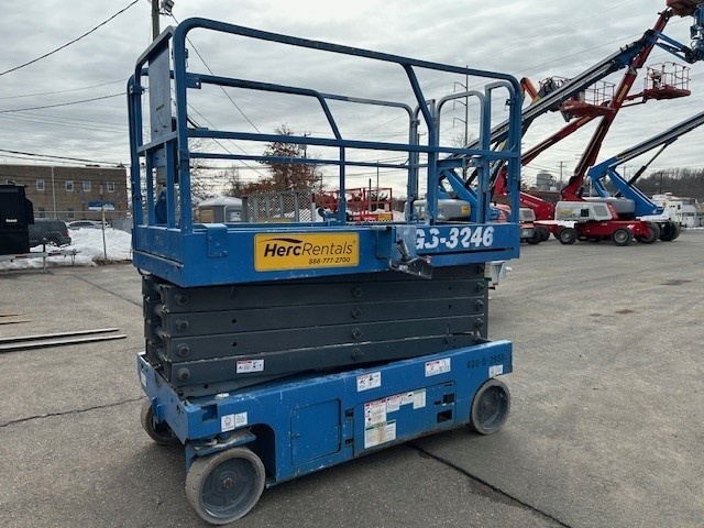 2016 Genie GS-3246-3