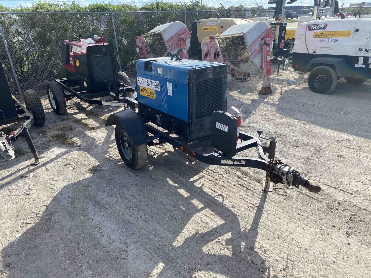 2017 Miller Trailblazer 325-2