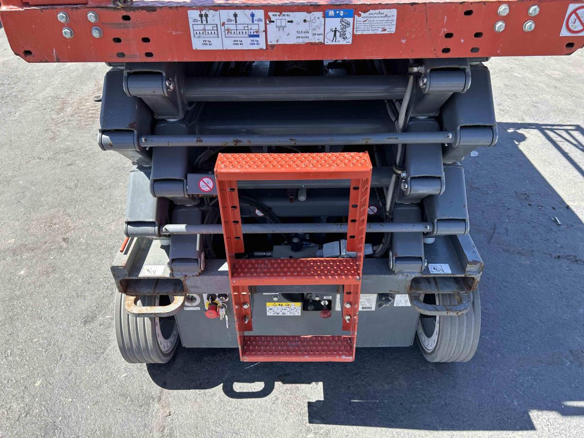 2017 Skyjack SJ4632