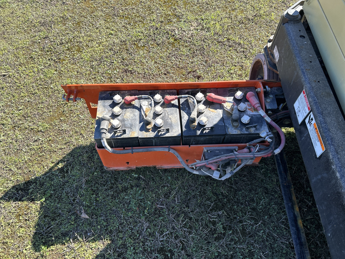2019 JLG 1932R-10