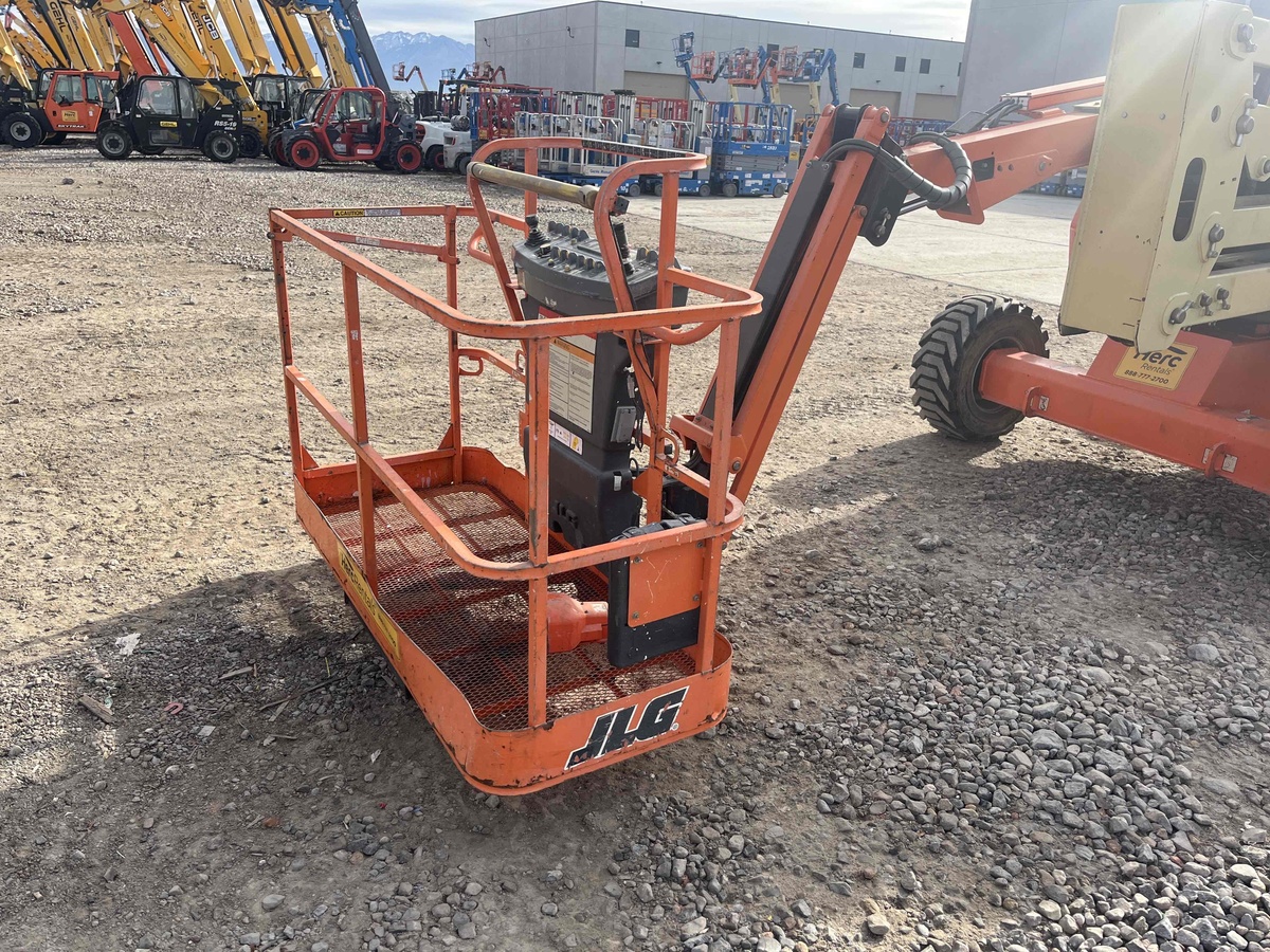 2018 JLG 450AJ-4