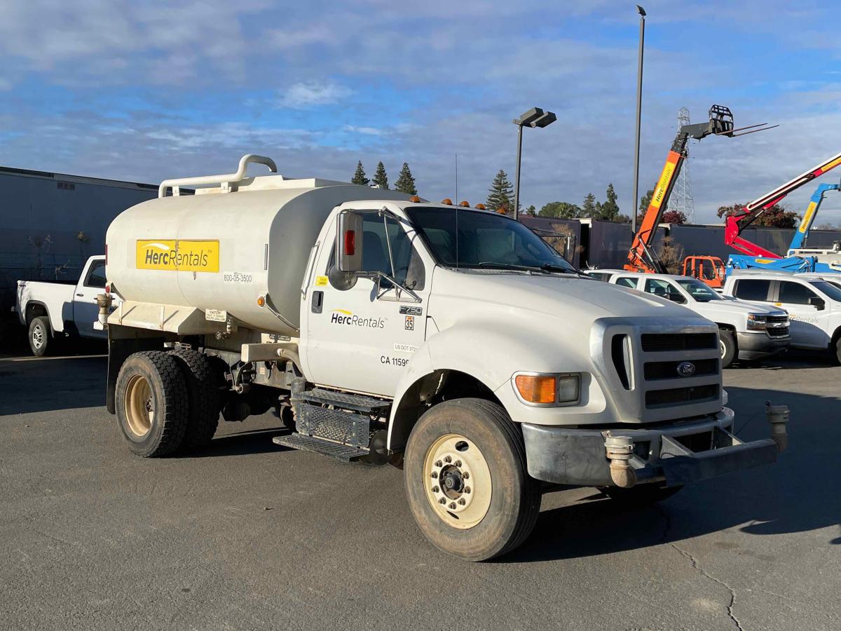 2015 Ford F750