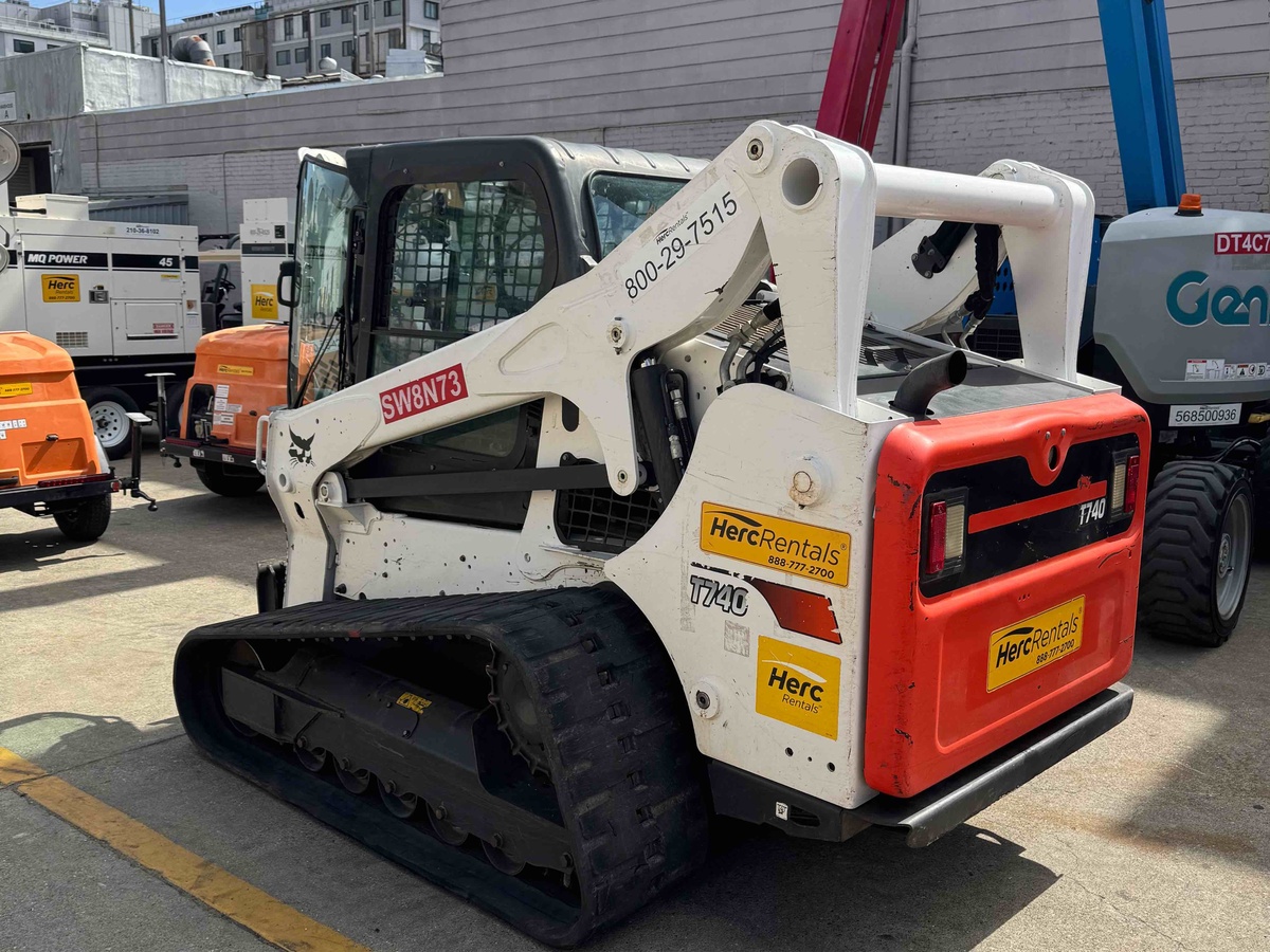 2021 Bobcat T740-2