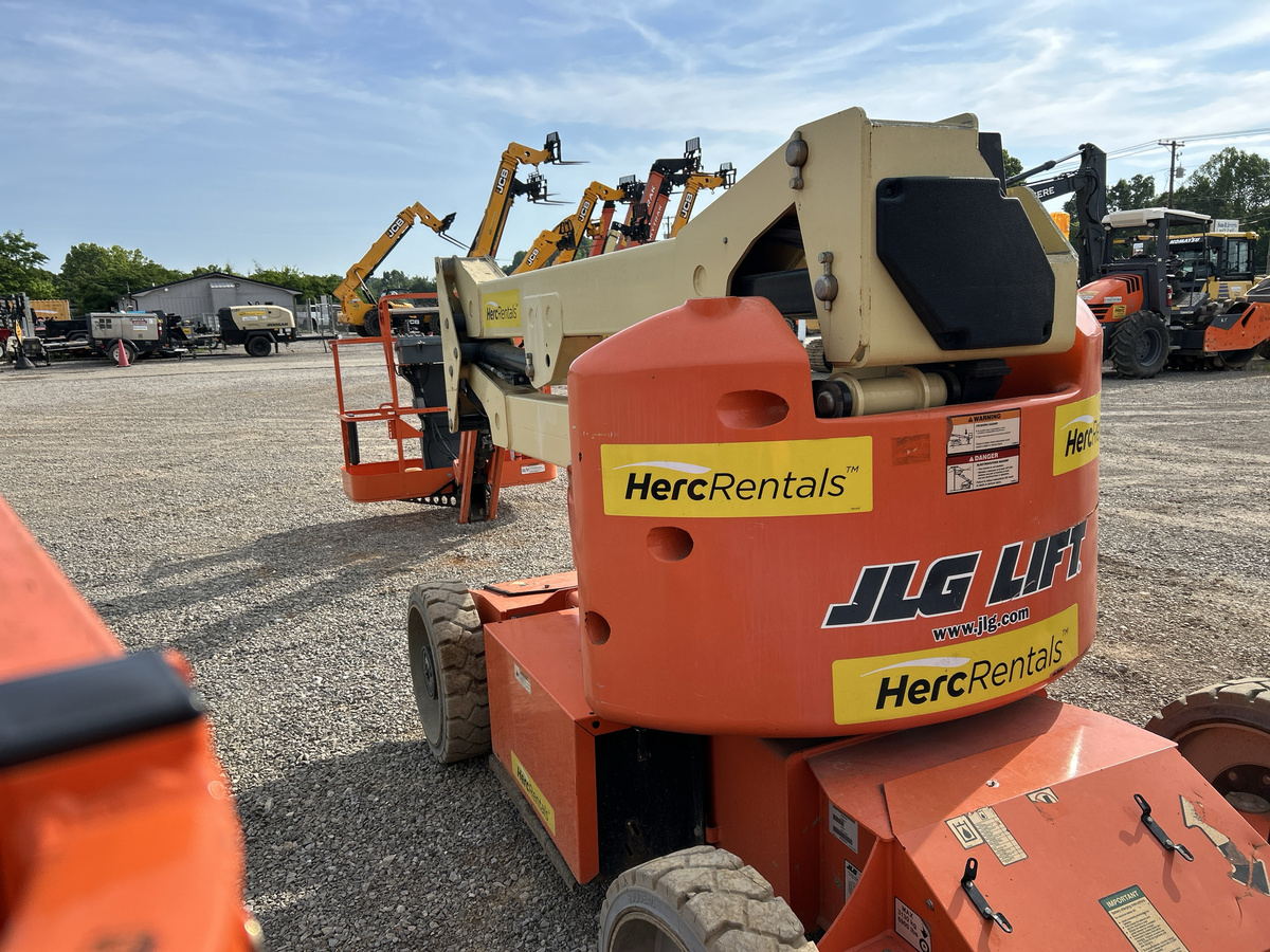 2018 JLG E450AJ-4