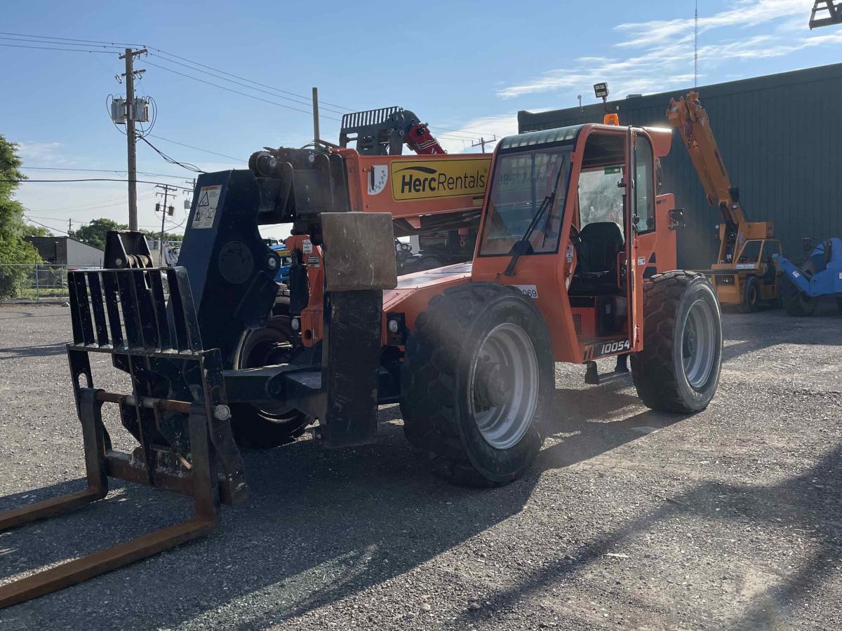 2019 SkyTrak 10054