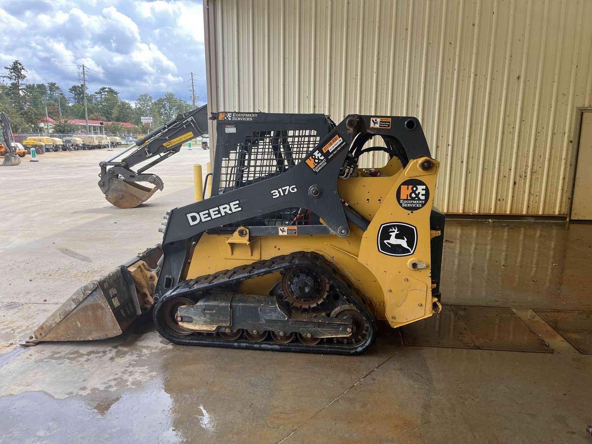 2021 John Deere 317G-6
