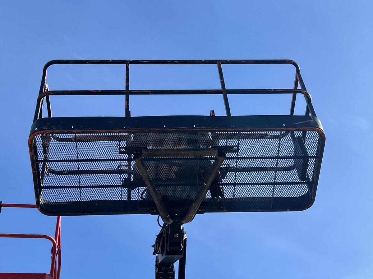 2015 JLG 800A