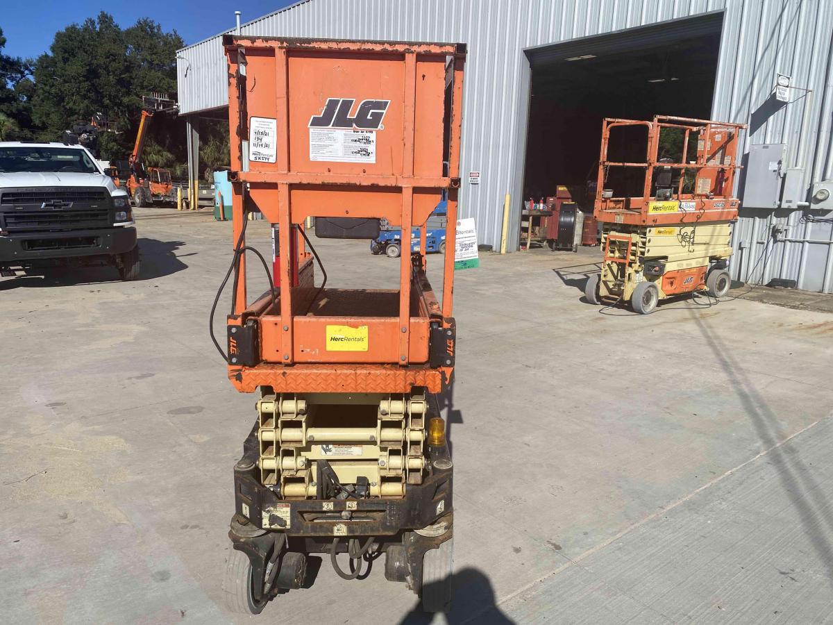 2018 JLG 1932R