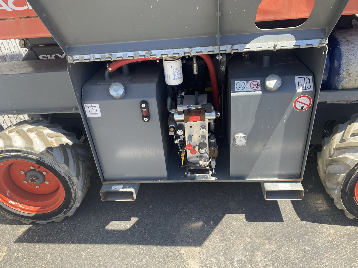 2018 Skyjack SJ-6826RT-9
