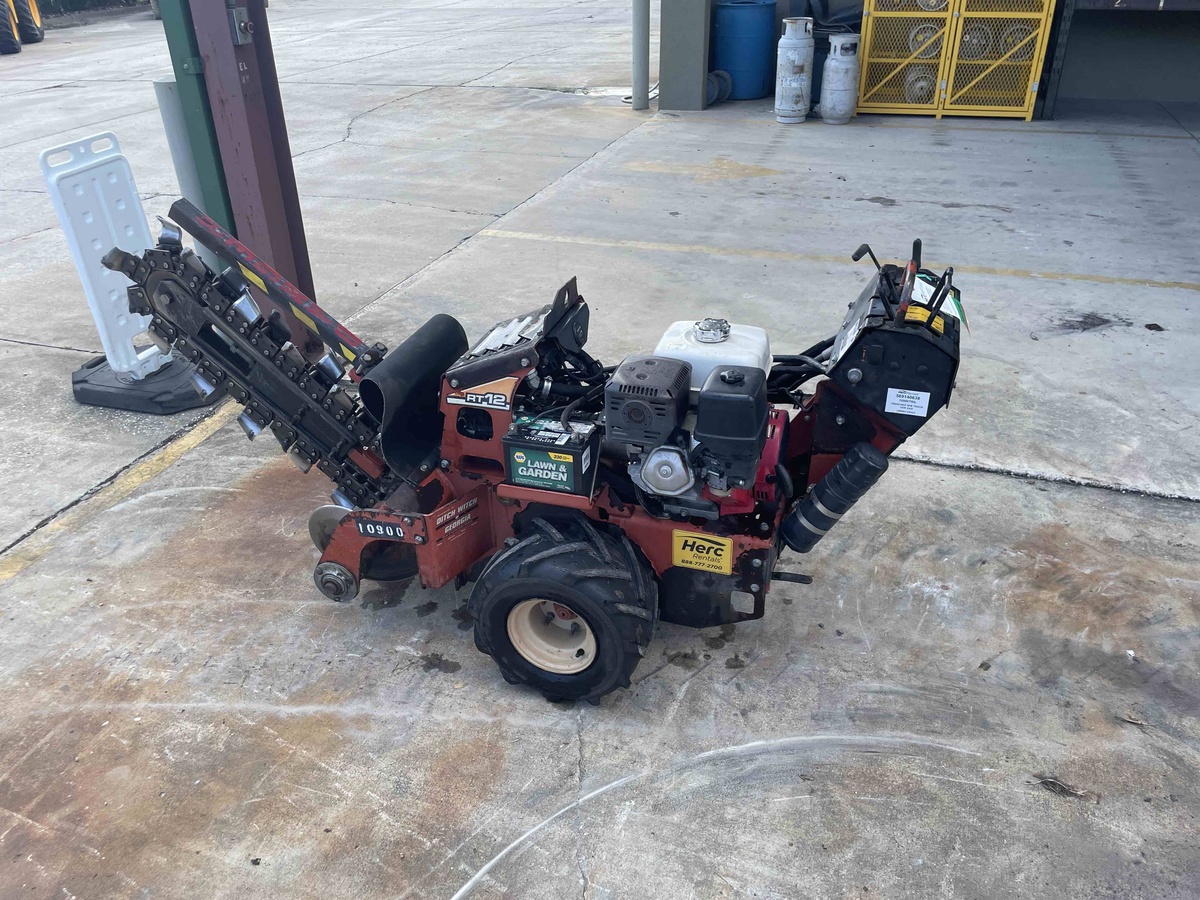 2012 Ditch Witch RT12