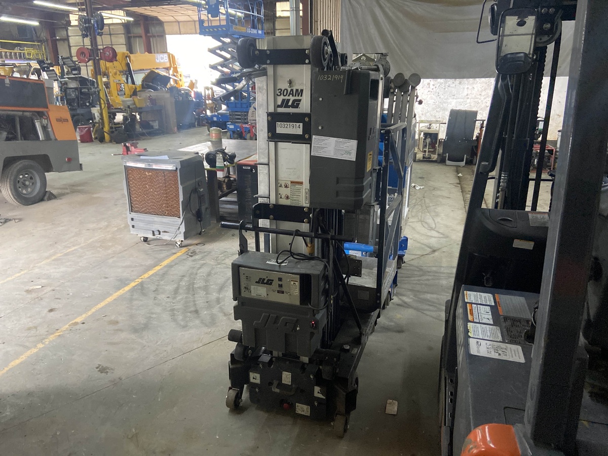 2020 JLG 30AM-2