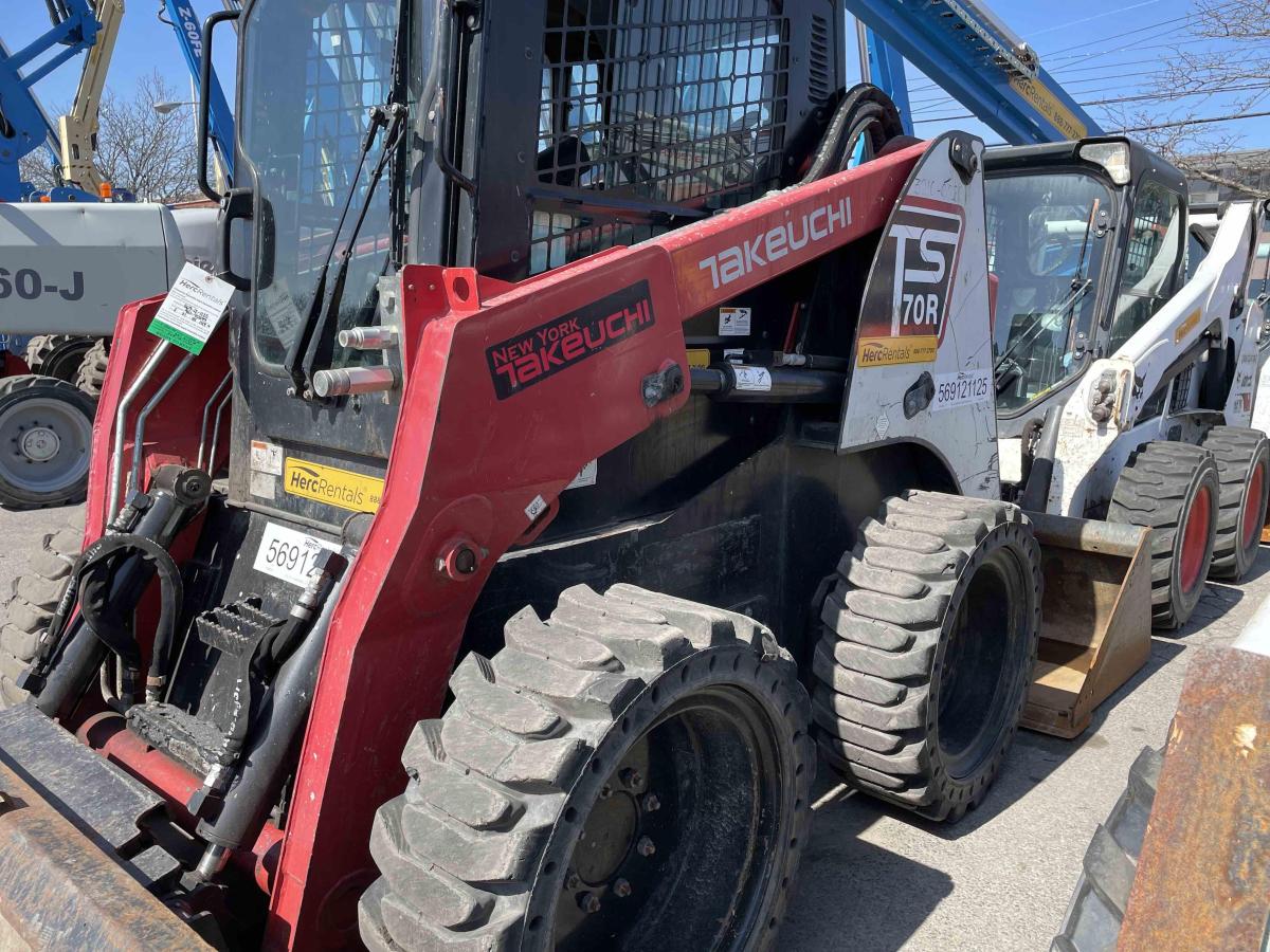 2016 Takeuchi TS70R