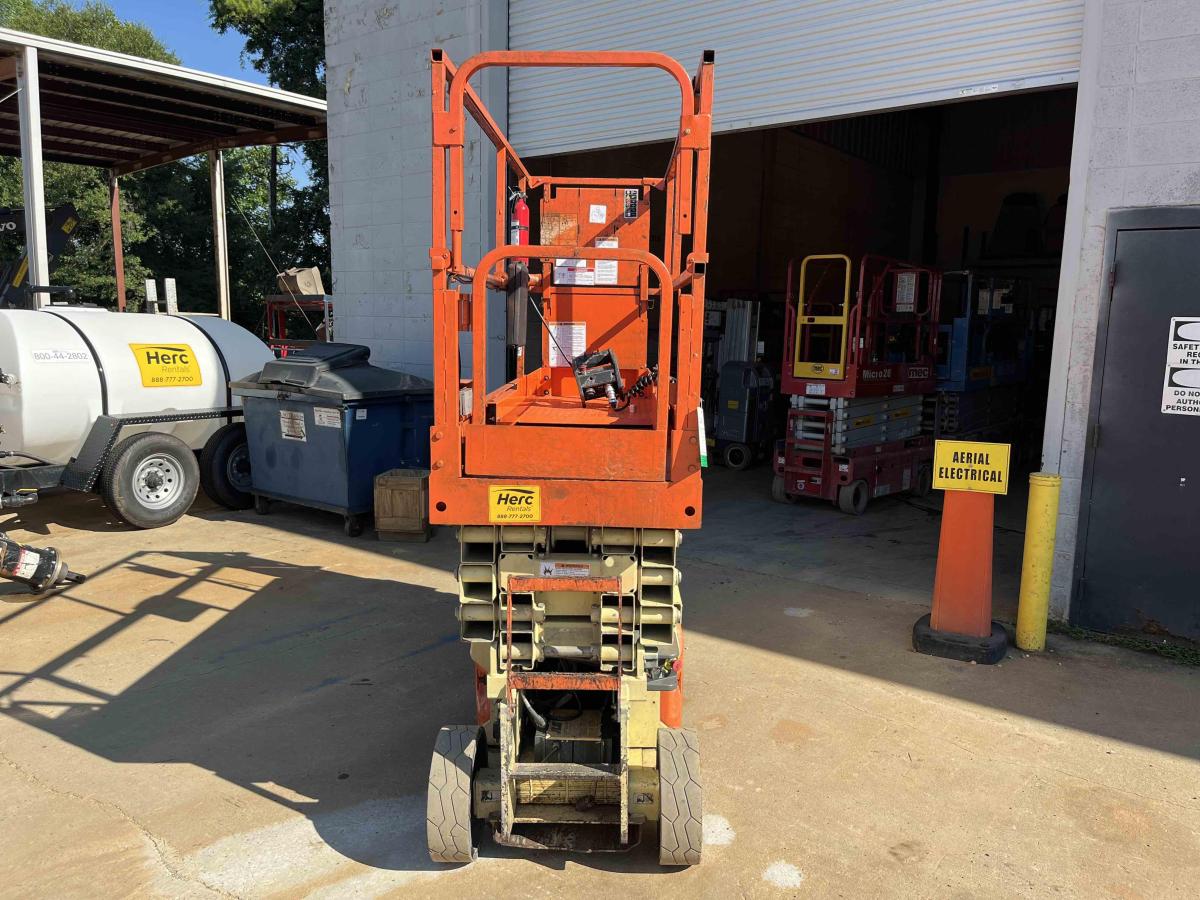 2016 JLG 2632ES