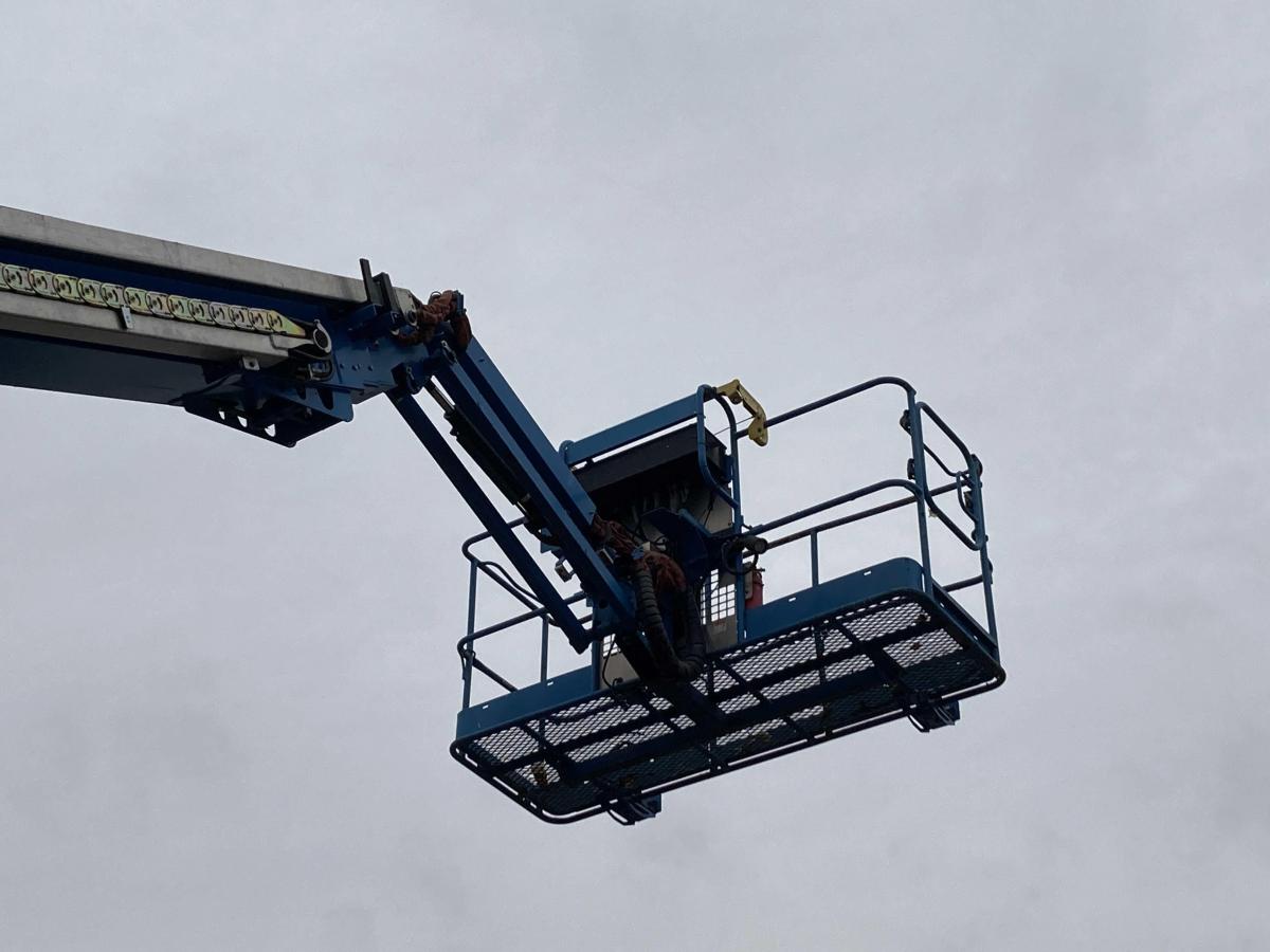 2019 Genie S-85