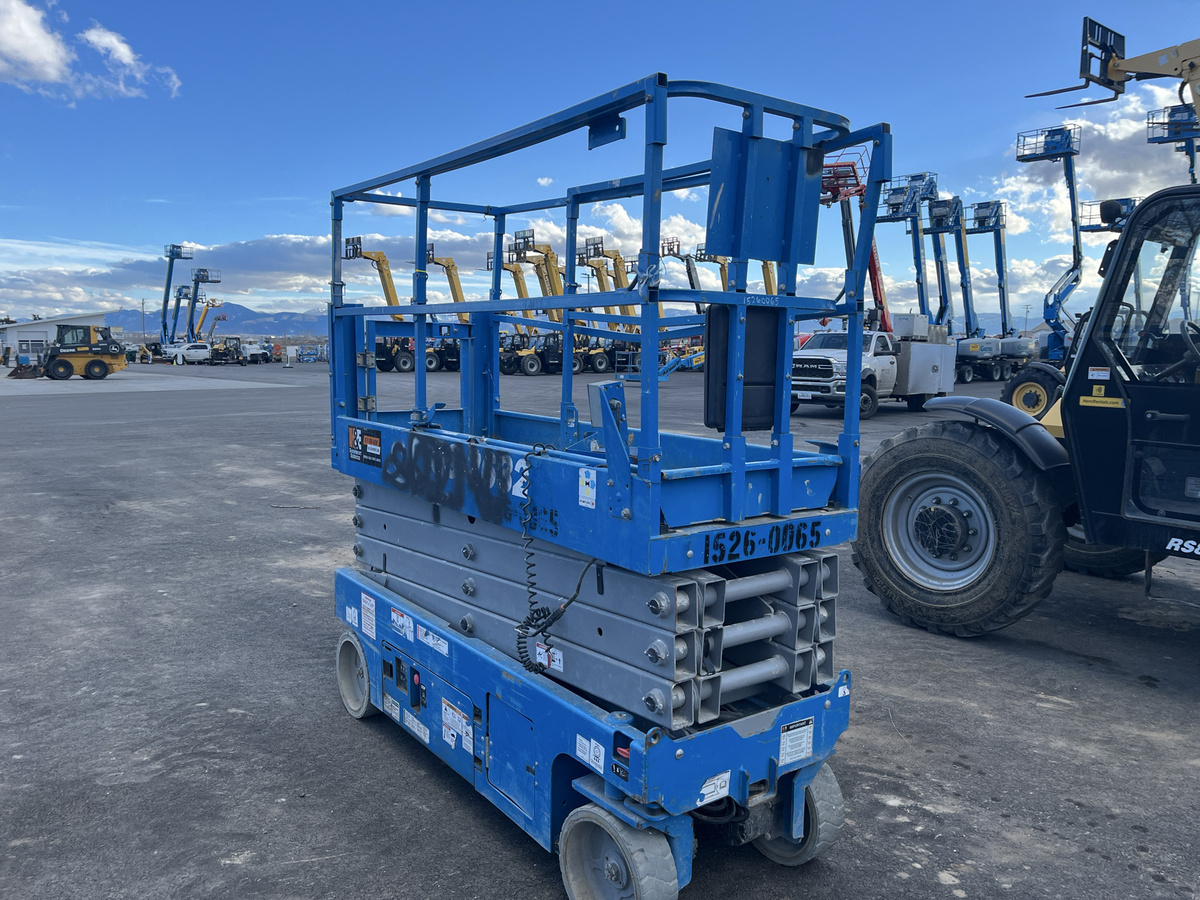 2017 Genie GS-2632-4