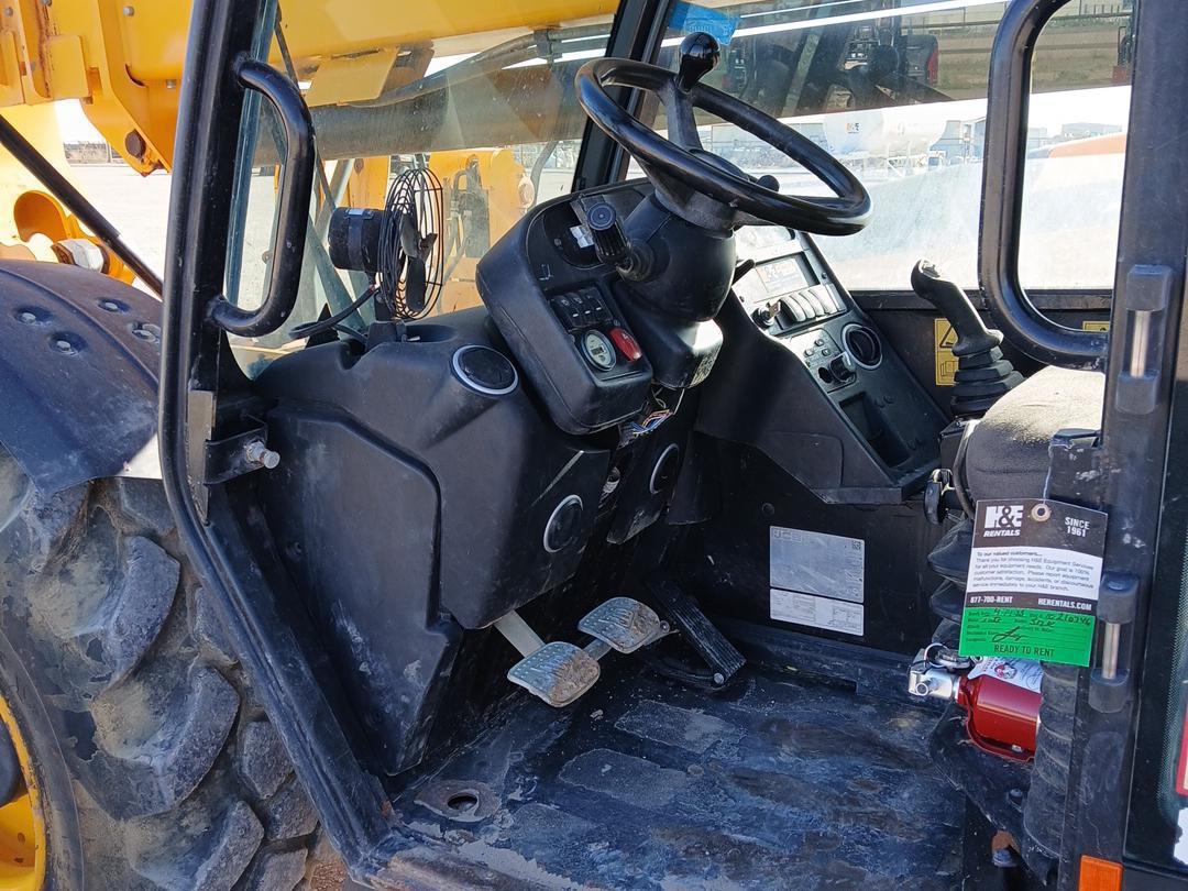 2017 JCB 512-56-6