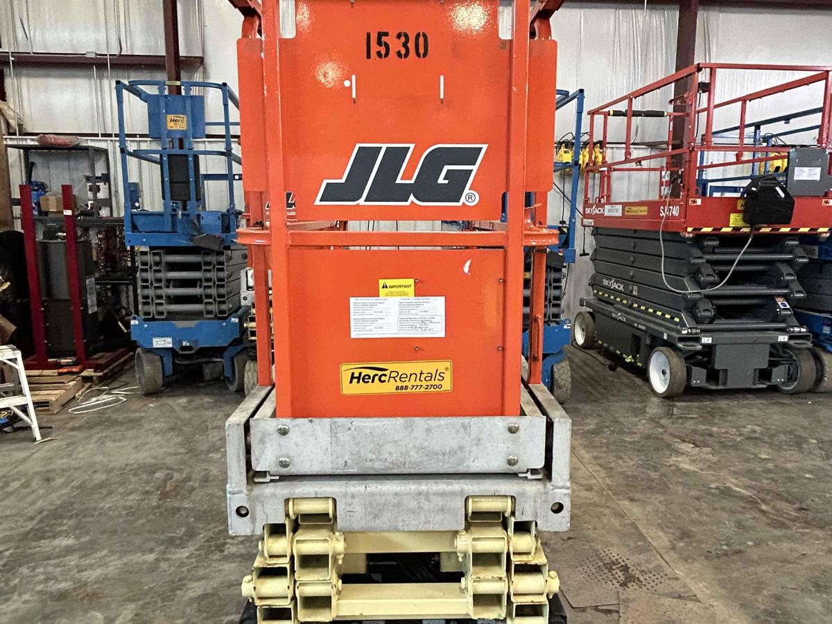 2012 JLG 1930ES