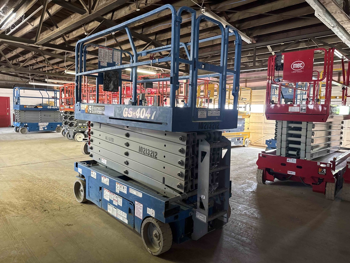 2017 Genie GS-4047-7