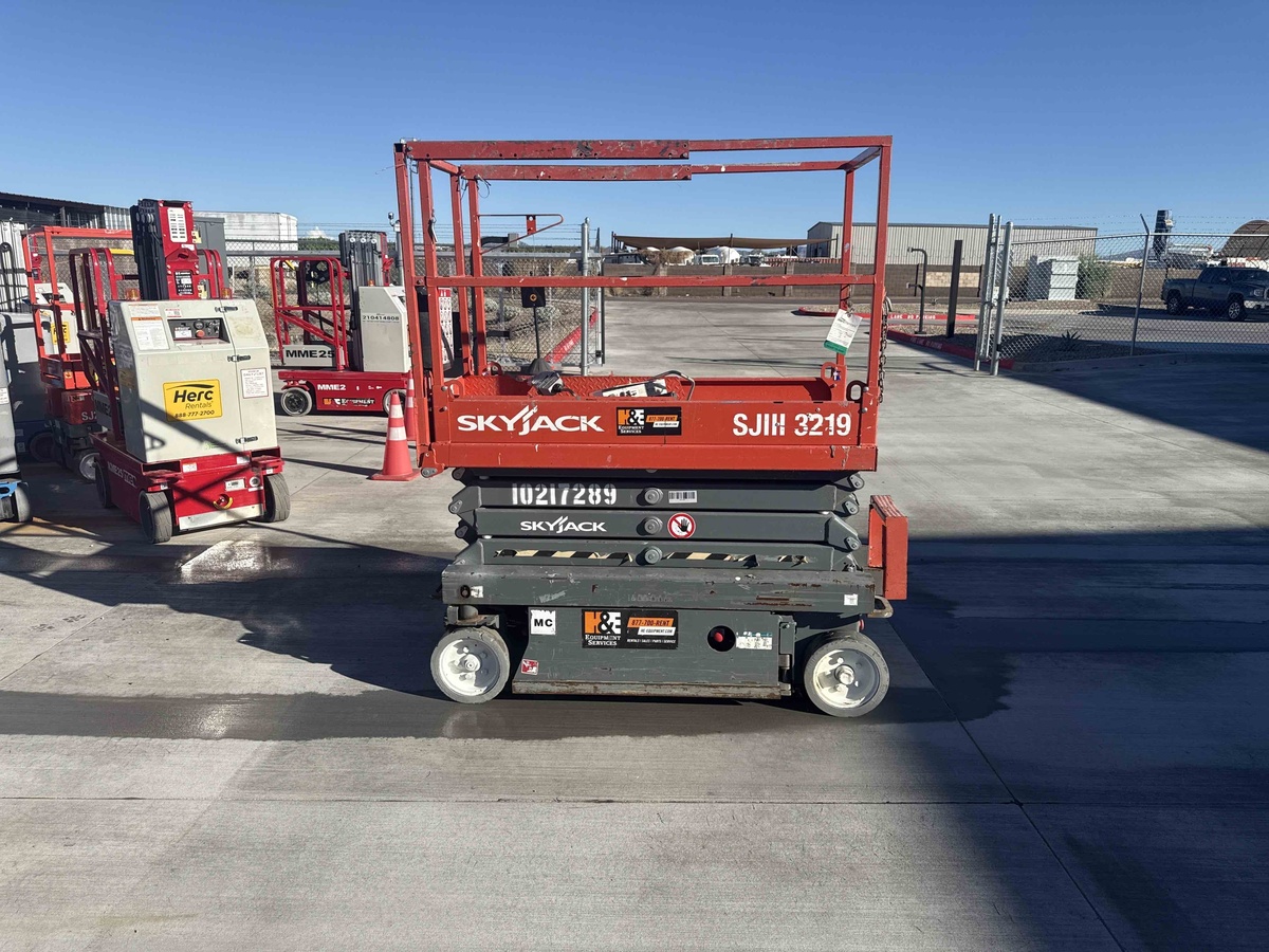 2017 Skyjack SJ3219