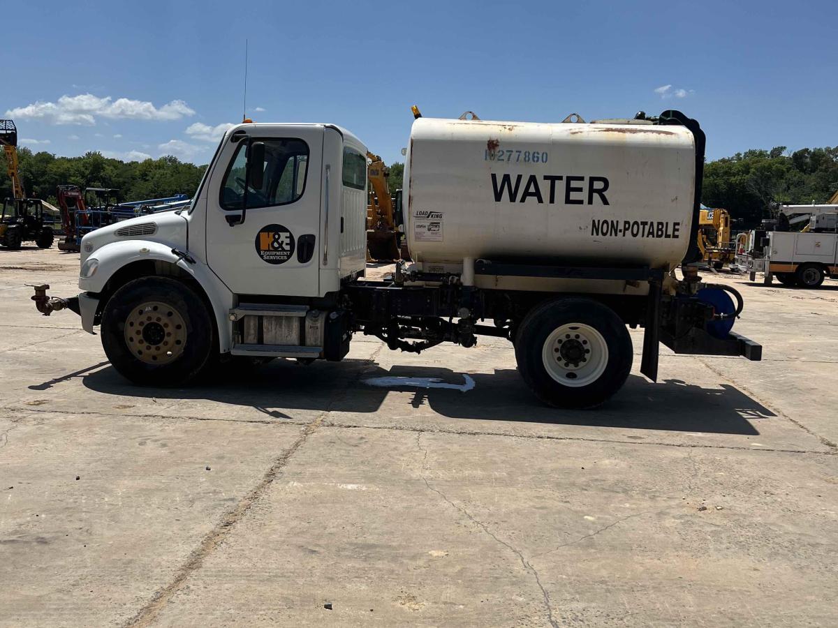 2019 Freightliner M2106-2