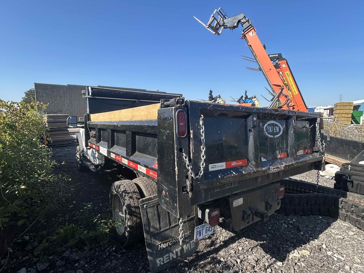 2017 Ford F550-5