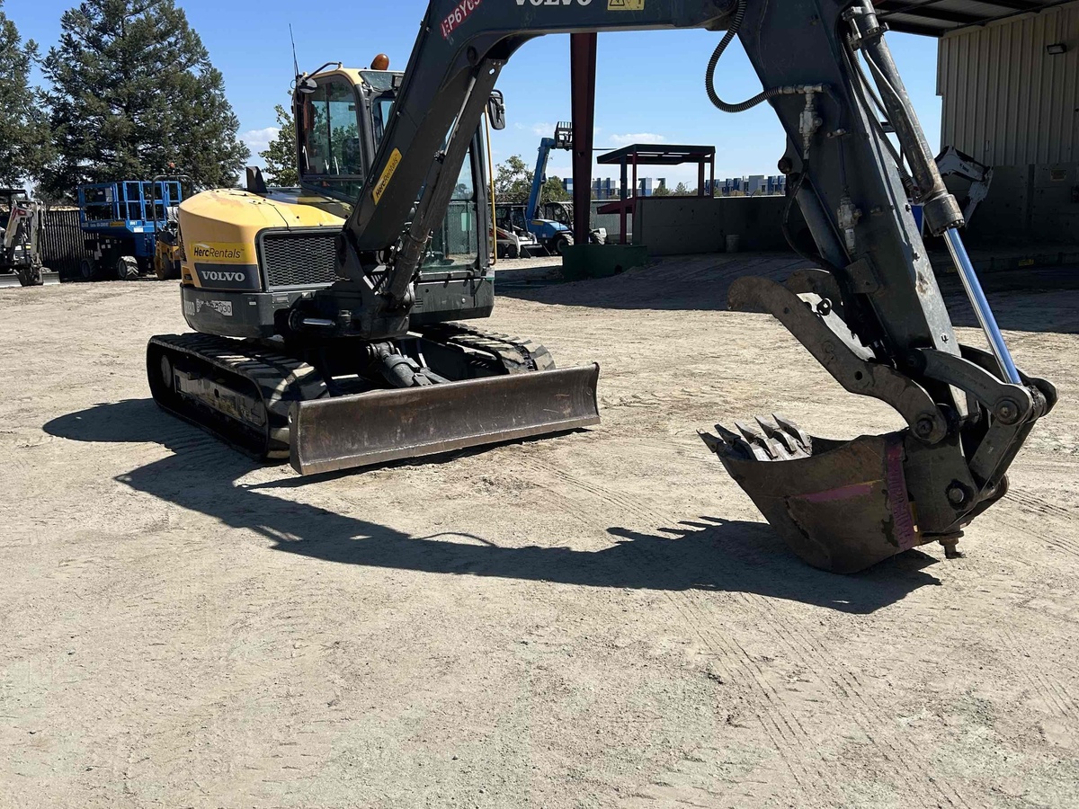 2018 Volvo ECR88D-3