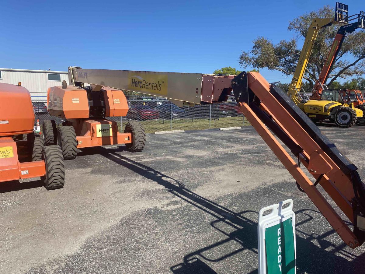 2017 JLG 860SJ