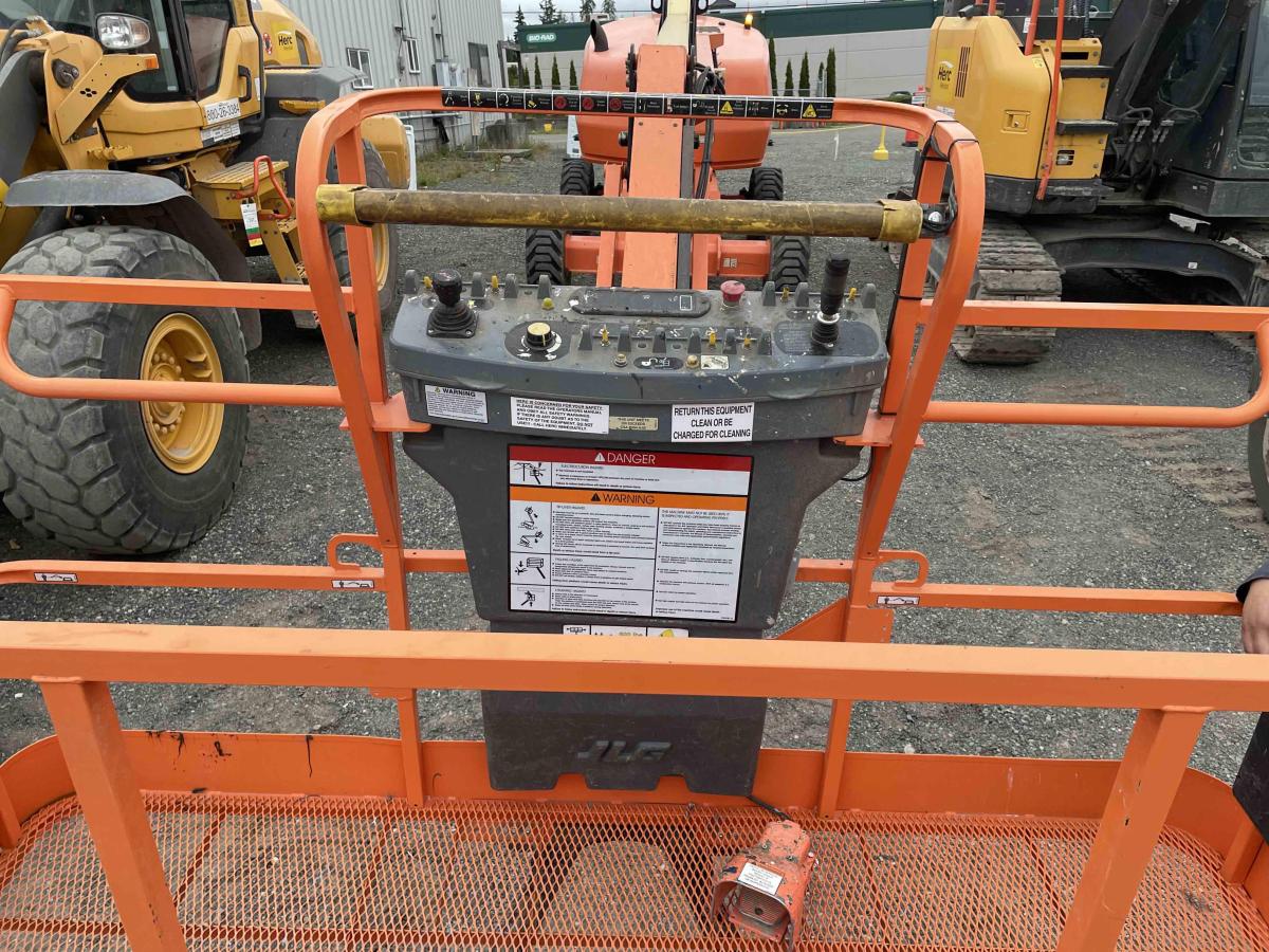 2018 JLG 460SJ
